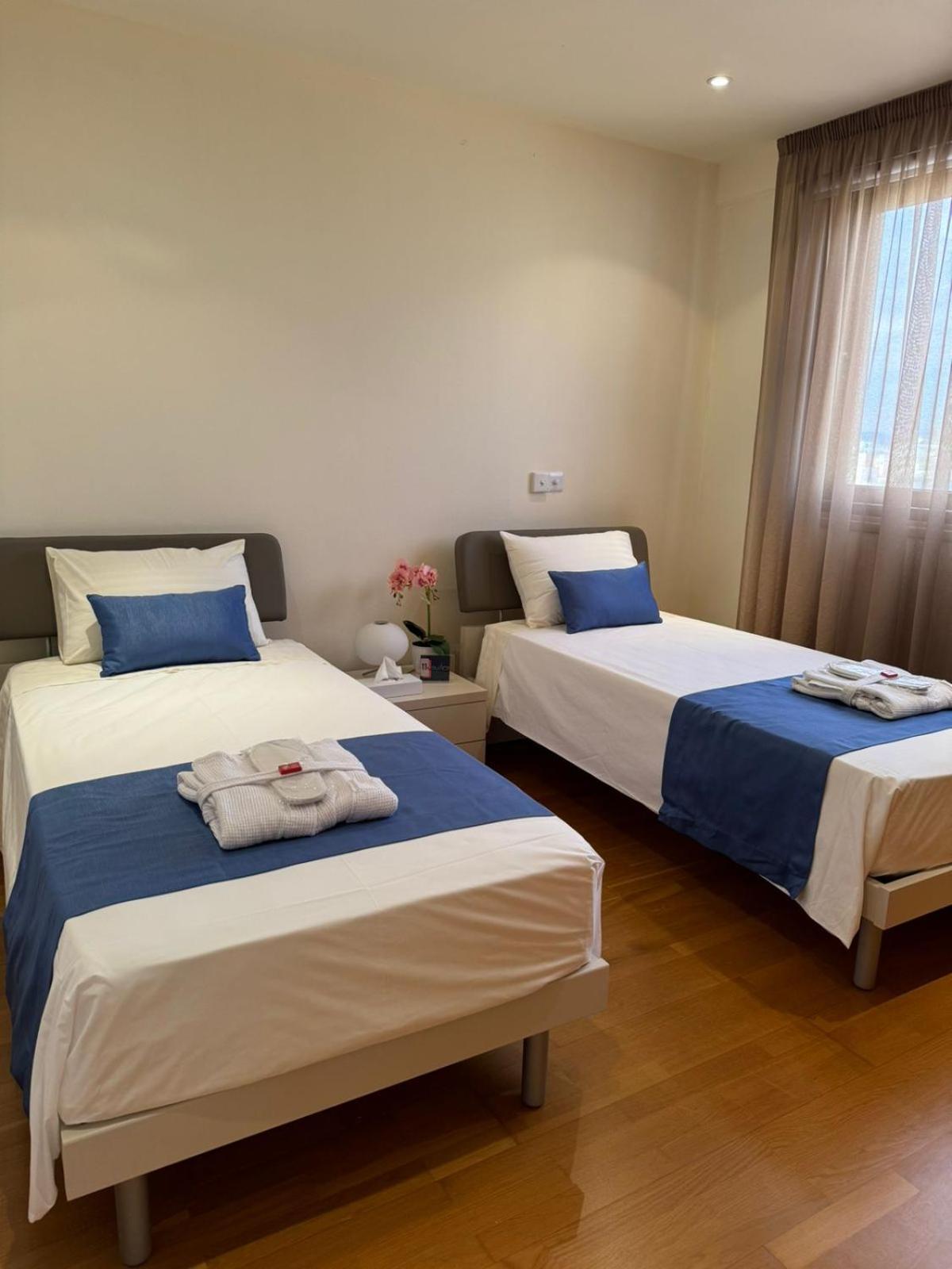 11 Suites - Golden Sunrise Suite Ларнака Номер фото